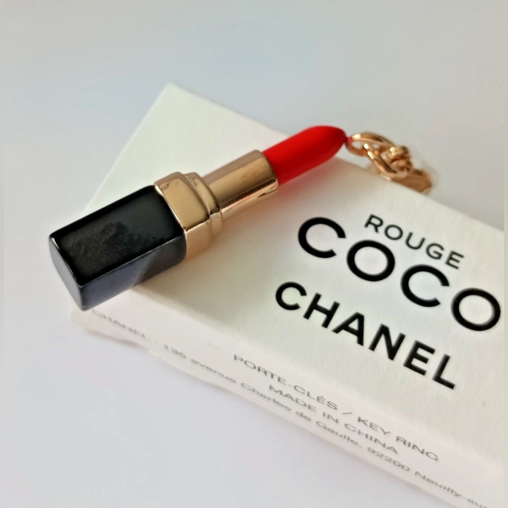 CC Charm Rouge Coco Beauty Red Lipstick Pendant CHARM - New in Box! 💄